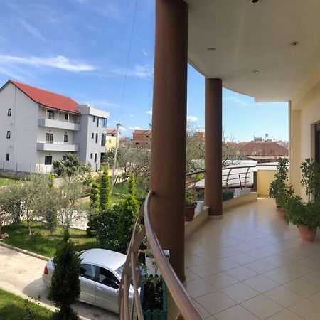 Villa Uklala Kamez Экстерьер фото