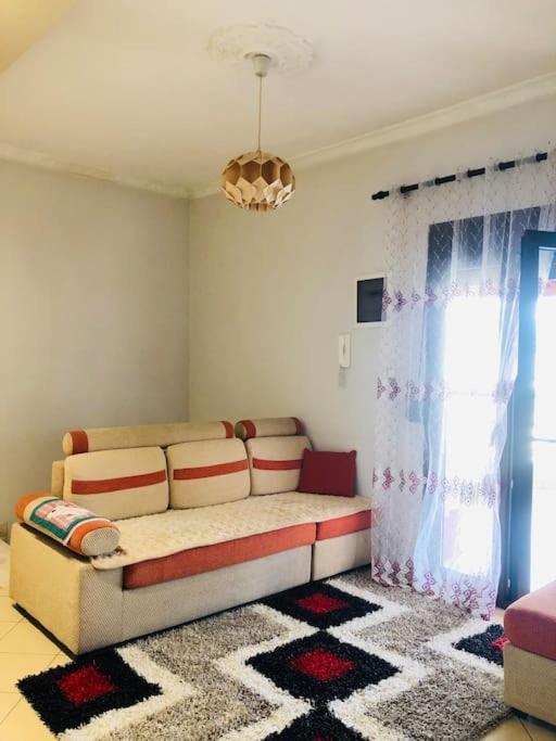 Villa Uklala Kamez Экстерьер фото